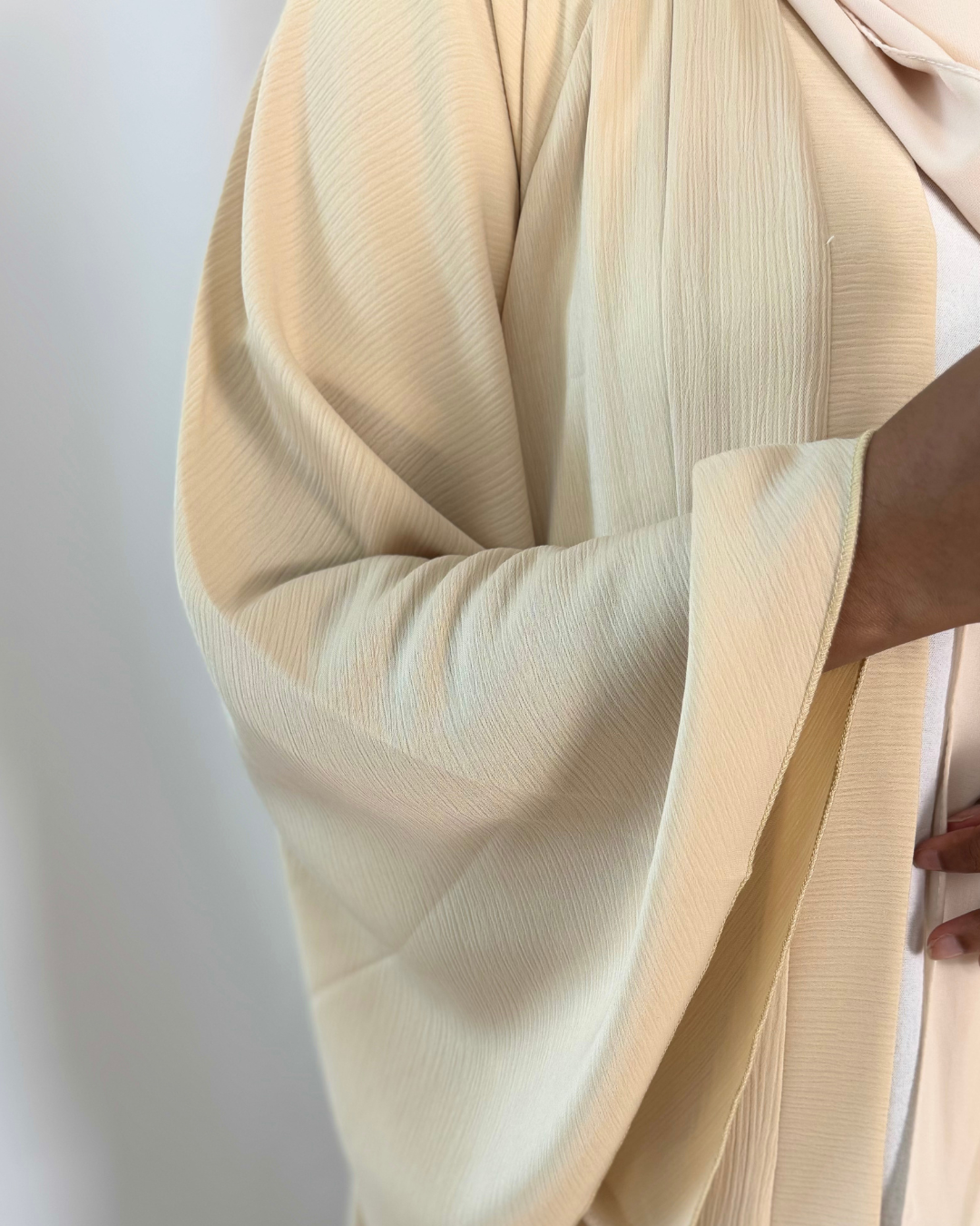 AMIRA ABAYA - VANILLA - Modesty