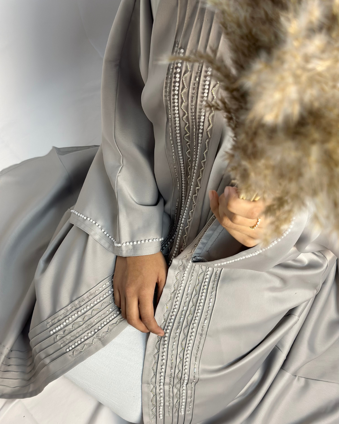 PEARL EMBELLISHED 4 PIECE - LIGHT GREY - Modesty