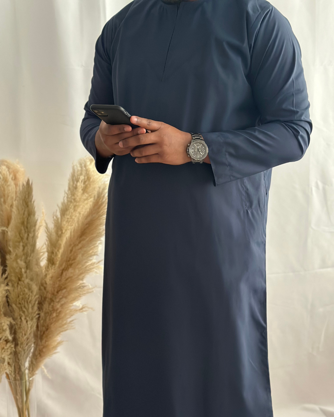 MODERN EMIRATI THOBE - NAVY - Modesty