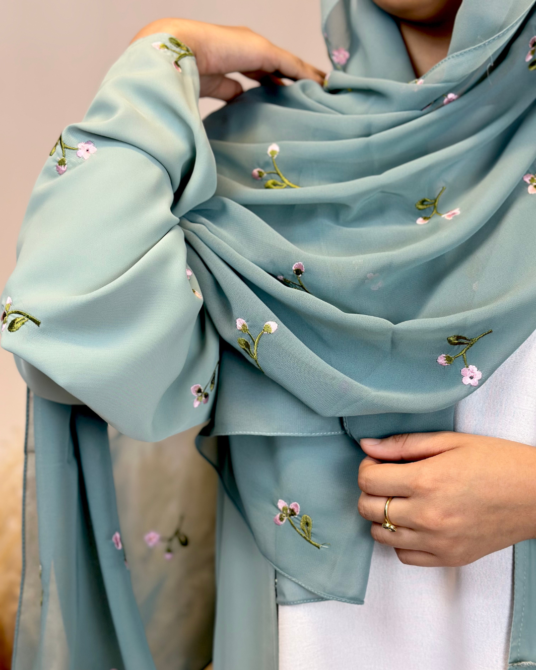 DALIA ABAYA - AQUA - Modesty