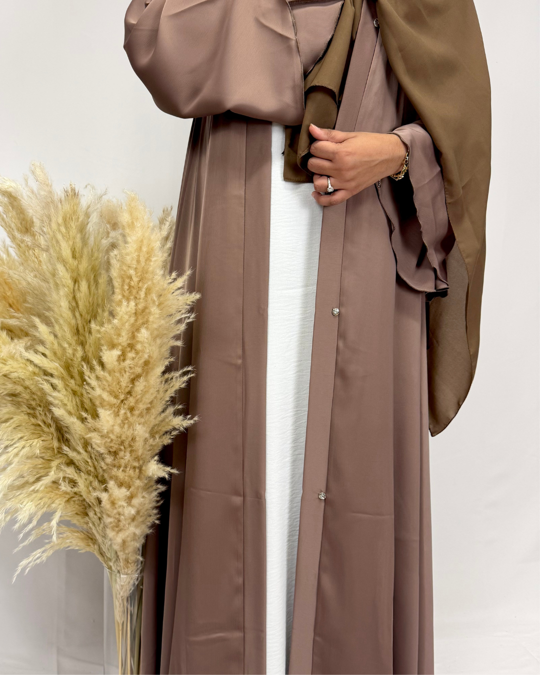 AMIRA ABAYA - MUTED PINK - Modesty